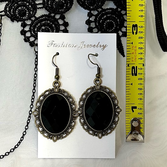 New Black Lace and Gemstone Gothic Choker Necklace and Earrings - Picture 6 of 9